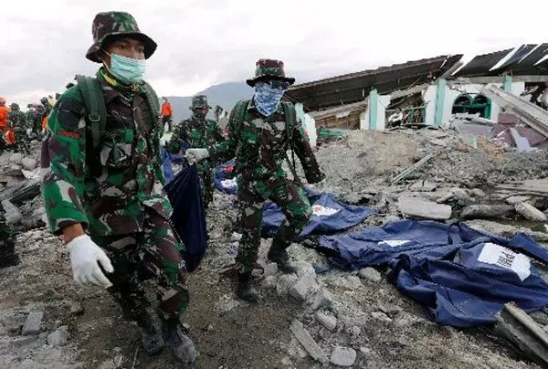 印尼災後挖出遺體增 考慮將部分災區列墓葬區