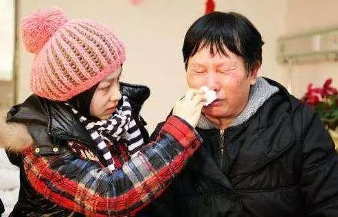 養父母從小把我拉扯大,然而聽到他們的私房話,讓我逃離了這個家