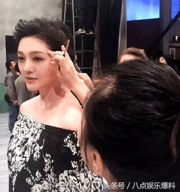 驚爆!!!!!汪小菲脾氣暴躁摔筷子,大S保護小玥兒,冷回:「如果你喜歡上別人,女兒要跟我!」