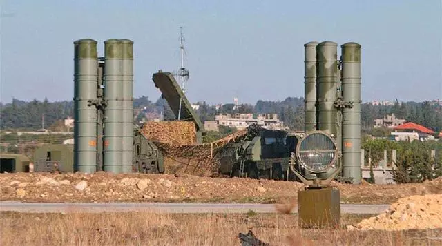 要動真格了?伊朗軍隊積極配合俄行動,大量俄軍抵達以色列邊境
