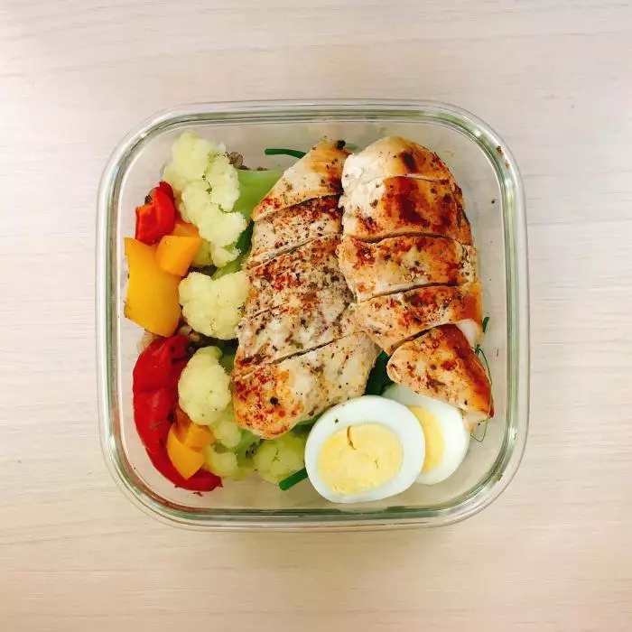 【誰說減肥需要節食?30個讓您愛上的減肥食譜,月甩8公斤!】
