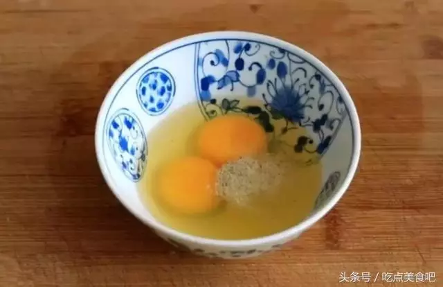 一把金針菇,2個雞蛋,筷子攪一攪,做出的美食拿肉都不換!