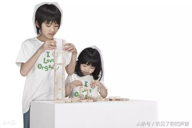 哥哥去世大嫂立馬就嫁了人, 鄰居的一席話 ,我跑去向大嫂磕了頭。。。