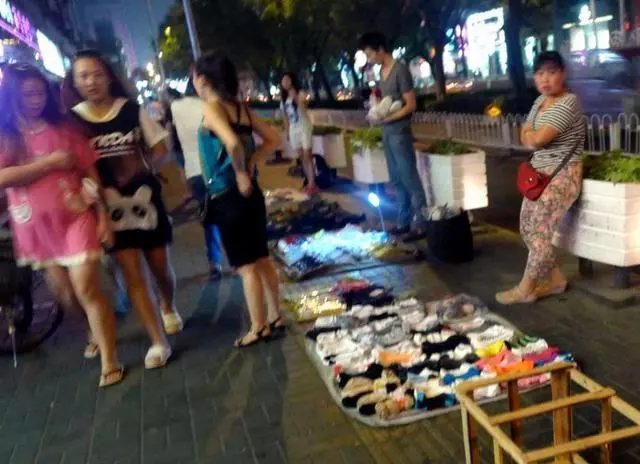 結婚婆家給十五萬彩禮,無意看到小姑子朋友圈,我將彩禮如數退還