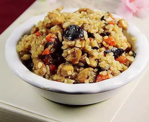 最受歡迎的懶人燜飯,客家人這麼做,鹹香入味,做法簡單,一人能吃5碗!