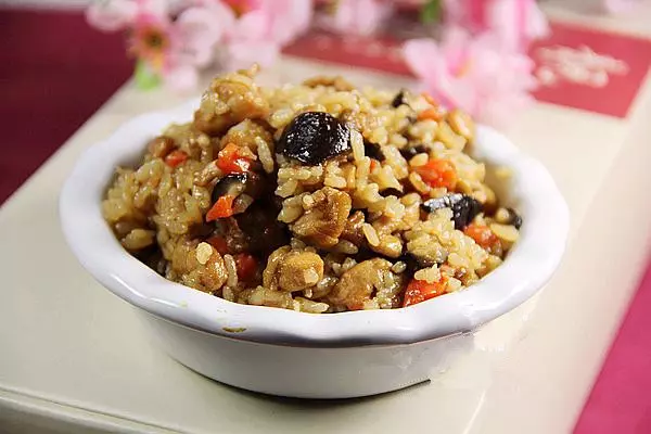 最受歡迎的懶人燜飯,客家人這麼做,鹹香入味,做法簡單,一人能吃5碗!