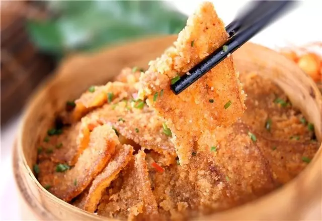 在家做粉蒸肉時,想做的好吃,多做這一步很關鍵,肥而不膩,有滋有味還下飯