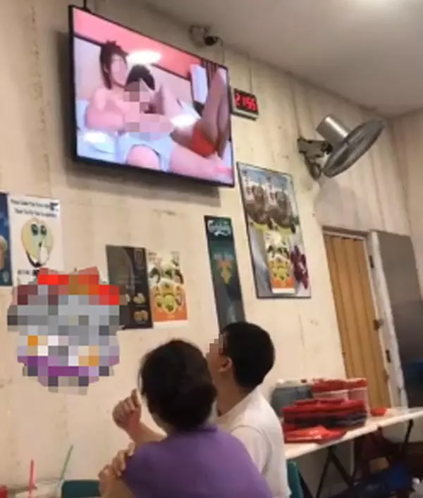 【新加坡】 火鍋店火辣辣!電視出現男 男 愛 撫畫面!