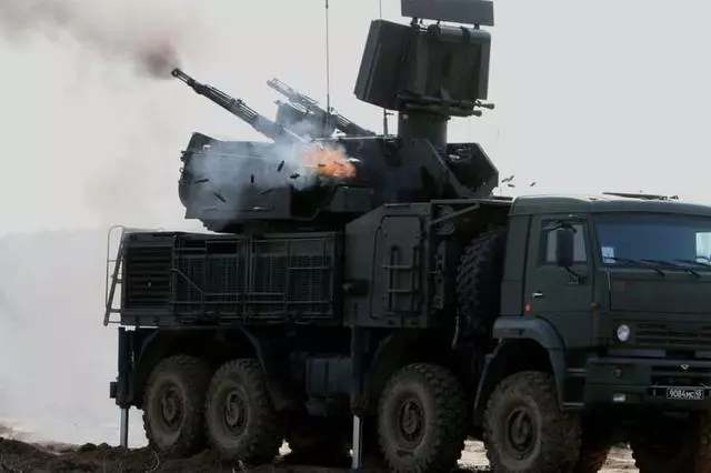 俄敘聯軍攻打了3天都「沒結果」,派出機器人60分鐘就拿下了