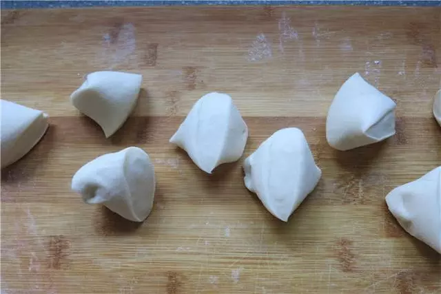 這種餡的包子,要經常做給孩子吃,常吃眼睛好,孩子長的快