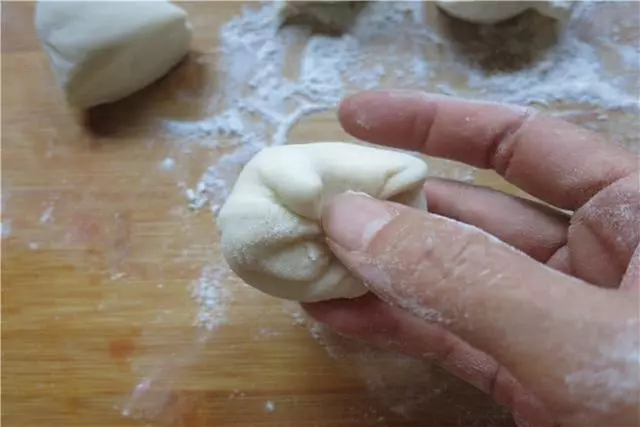 這種餡的包子,要經常做給孩子吃,常吃眼睛好,孩子長的快