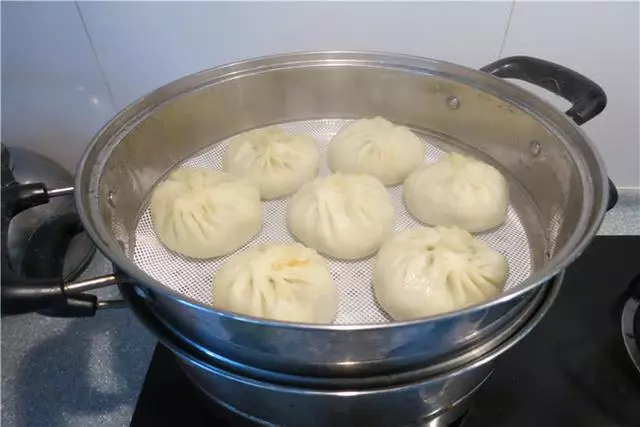 這種餡的包子,要經常做給孩子吃,常吃眼睛好,孩子長的快