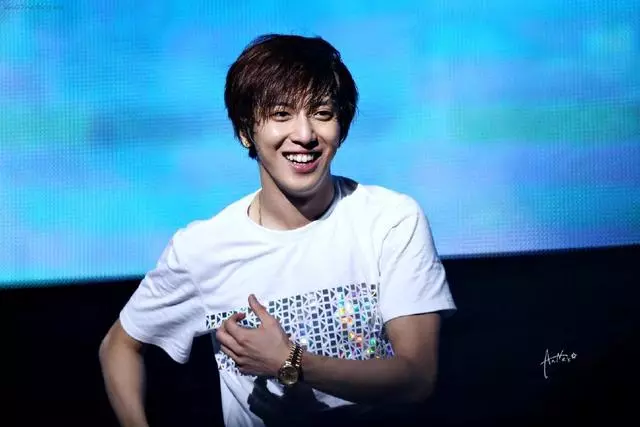 CNBLUE鄭容和的導師,因採取不正當錄取,被判入獄十個月!