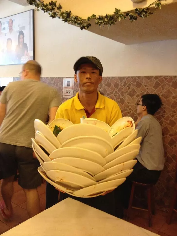 自以為很貼心?餐廳服務生曝「最討厭客人做的事」竟然超意外...網驚:原來我也是奧客