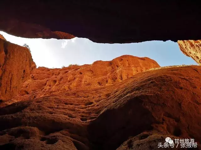 風雕雨刻築奇景 中國峽谷美名揚