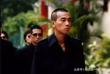 陳小春坦言:一個演員數十億身家,我無法理解,我幾十年毛也沒有