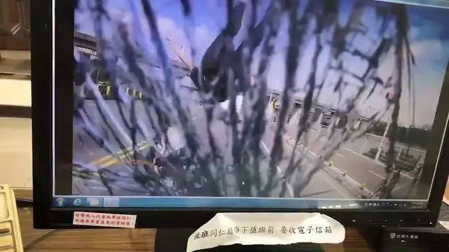 無照屁孩雙載「不會騎又外拋」!正撞倒楣貨車司機嚇飛魂… 網:一人8分一人7分