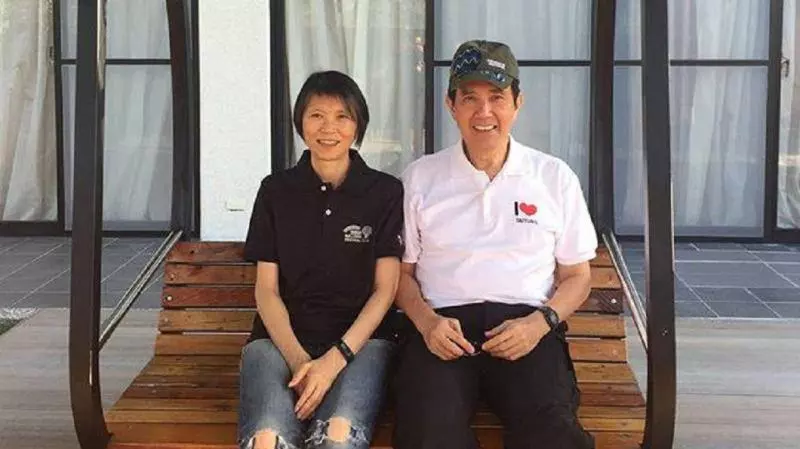 「酷酷嫂」周美青出馬輔選台中?馬英九妙答這一句