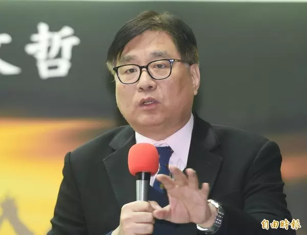 楊憲宏:高雄市長選戰是未來與大清王朝之戰