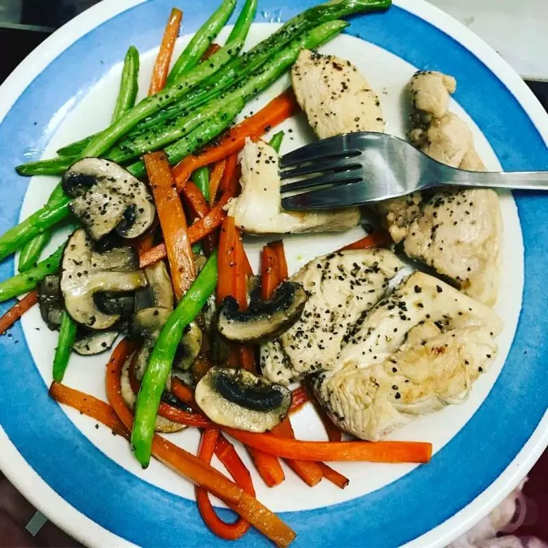 減肥期間都可以享受美食～3種令你減得健康又順利既食物！唔好再節食咁傻豬豬喇～