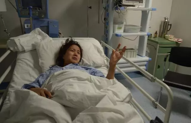 朋友借走一萬十年聯繫不上,女兒得血癌家裡來了輛車,我感慨萬千