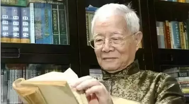 102歲國醫大師鄧鐵濤一天的作息表!這些養生秘密在其中