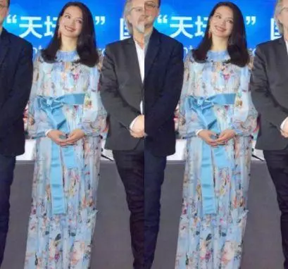 51歲周海媚撞衫42歲舒淇,女神和婦女的差距很大,歲月果然不饒人!