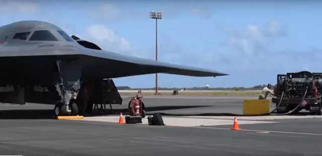 解放軍的轟-20隱形轟炸機即將登陸空天,美三大動作緊急部署