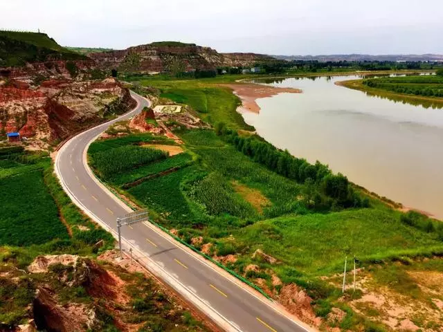 中國的「1號公路」!串聯陝西無數絕美風光,獨覽黃土高坡美景!