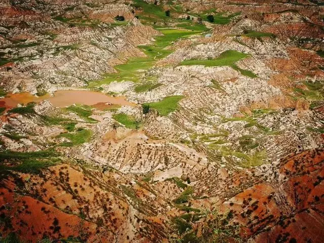 中國的「1號公路」!串聯陝西無數絕美風光,獨覽黃土高坡美景!