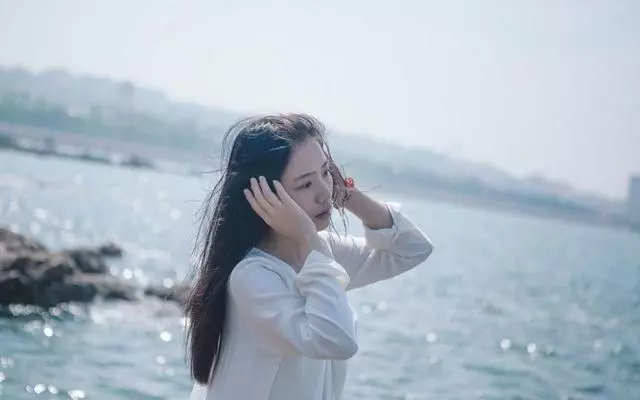媳婦每月給她媽2000,給我媽500,我媽來理論,我氣的把我媽趕走