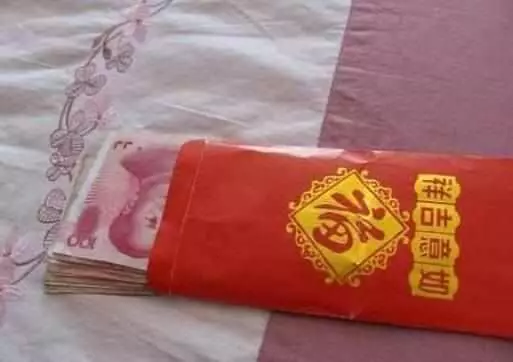 回婆家給侄子500紅包,嫂子給我孩子的紅包,卻讓我羞愧不已