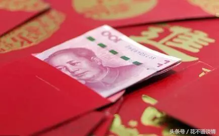 小姑子孩子滿月,女子去還借的3萬塊錢,她送箱雞蛋,打開後傻了