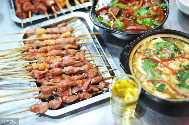 半夜嘴饞想吃東西,但怕發胖?專家:可吃這7種不會胖的宵夜!