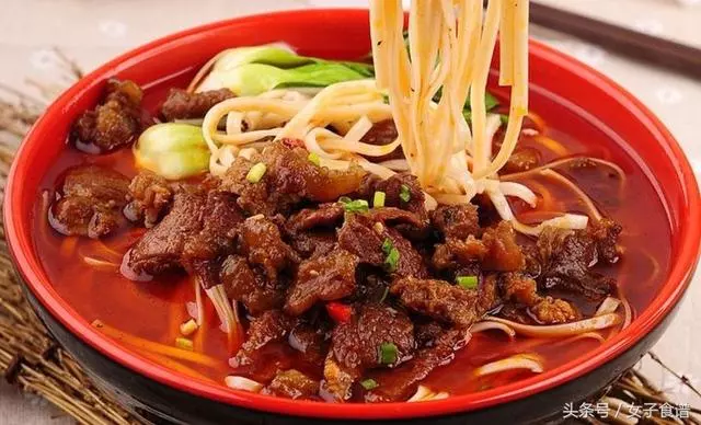 今天就為大家推薦十種經典麵條,為您在寒冷的冬季帶來一絲絲暖意