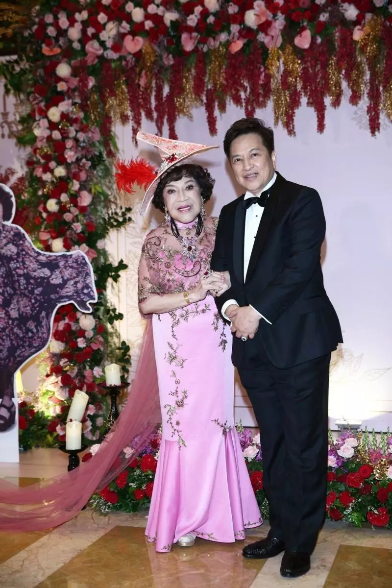 世紀婚禮落幕!李朝永爽拿財產花不完?她爆料「比談好的1.5億還多」難怪甘願回她身邊!