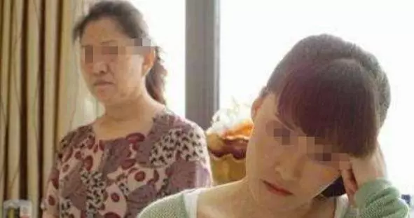 小姑子來做生意,婆婆讓我們搬出去住,我說:搬可以,只能離婚了