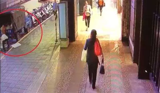 悼!車禍撞死送貨夫妻及保全