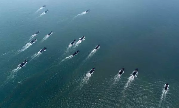 5國軍艦連闖南海!這個鄰居航母潛艇齊上陣:比美國更加值得警惕