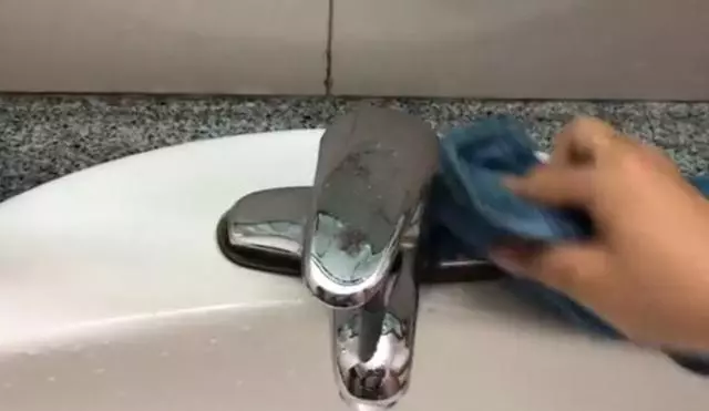 食鹽在廁所用的小妙招,一年幫你省下一筆錢