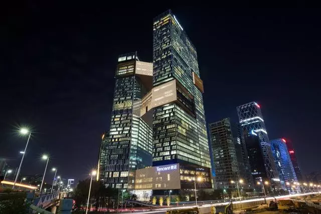 加班是不可能加班的:韓國人做出了一款下班就逃跑的滑鼠