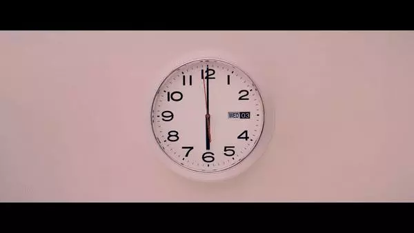 加班是不可能加班的:韓國人做出了一款下班就逃跑的滑鼠