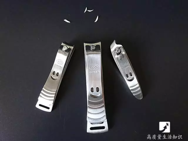 指甲原來得這樣剪,以前都用錯方法了!
