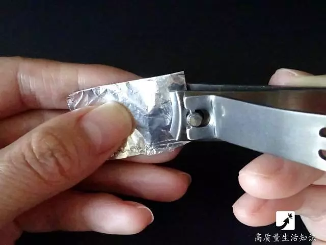 指甲原來得這樣剪,以前都用錯方法了!