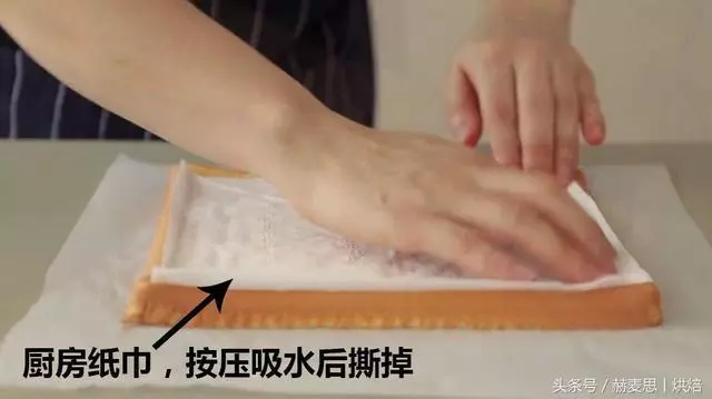 只要「卷一卷」,馬上粉嫩爆棚!教你卷出一個櫻桃奶油豎層蛋糕