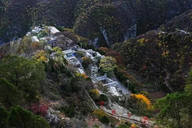 岳飛的後代為避世在太行深處建了一個世外桃源——岳家寨