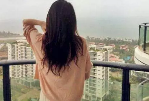 我拋棄了髮妻,準備娶情人,婚禮上前妻說了一番話,我如遭雷擊!