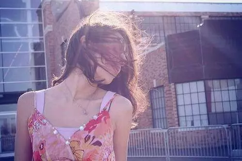 我拋棄了髮妻,準備娶情人,婚禮上前妻說了一番話,我如遭雷擊!