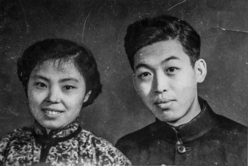 愛的力量：相愛80年 彌留之際深情一吻 老伴奇蹟痊癒