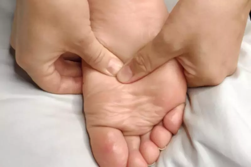 每到下午腳就腫了一圈,解救腫腫腿的超簡單居家按摩得馬上學起來